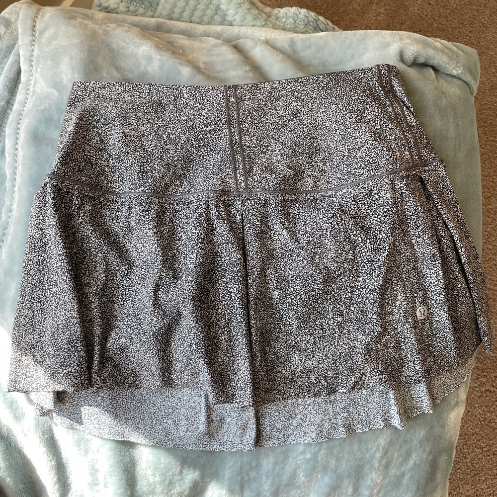 Lululemon lost in pace skirt size 4